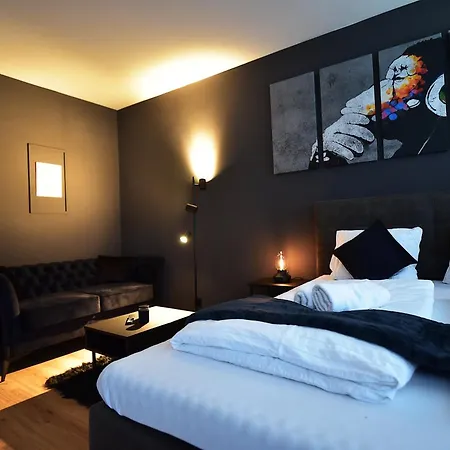 Monkey Loft - Center & Free Garage Parking