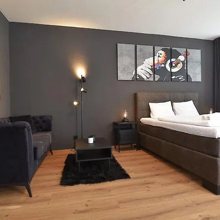 Monkey Loft - Center & Free Garage Parking *